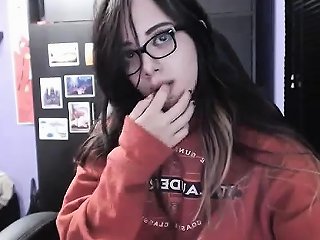 NuVid Porno - Emo Teen Show Her Big Boobs On Webcam